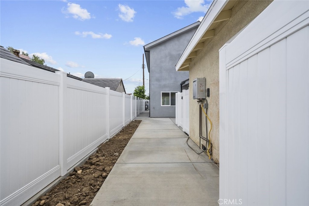 15836 Eccles Street Property Photo 8