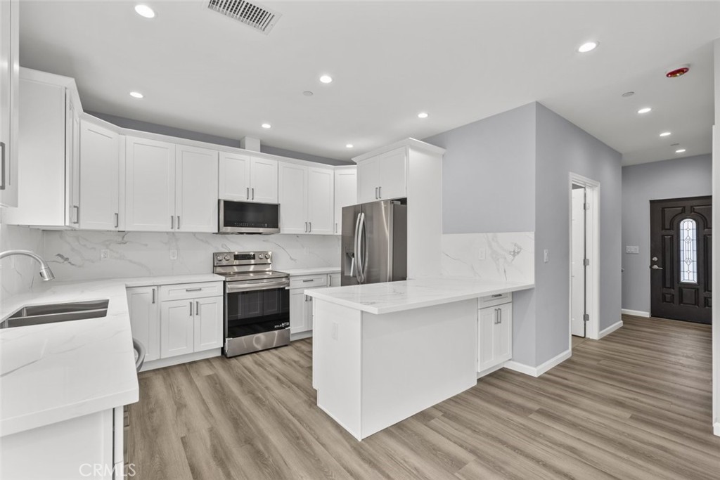 15836 Eccles Street Property Photo 18