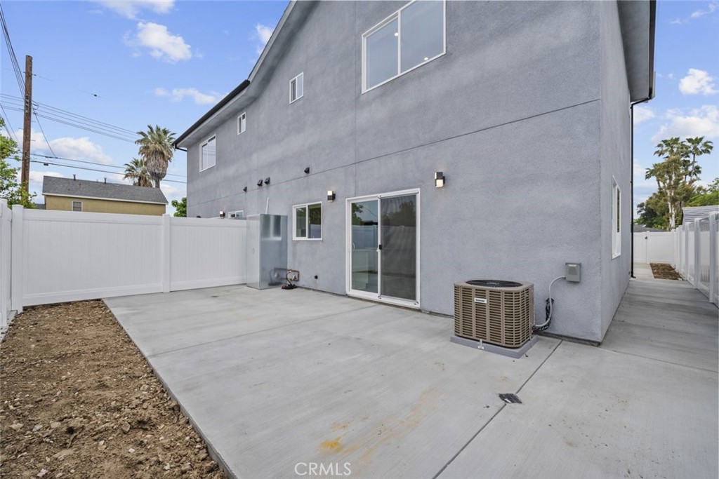15836 Eccles Street Property Photo 21