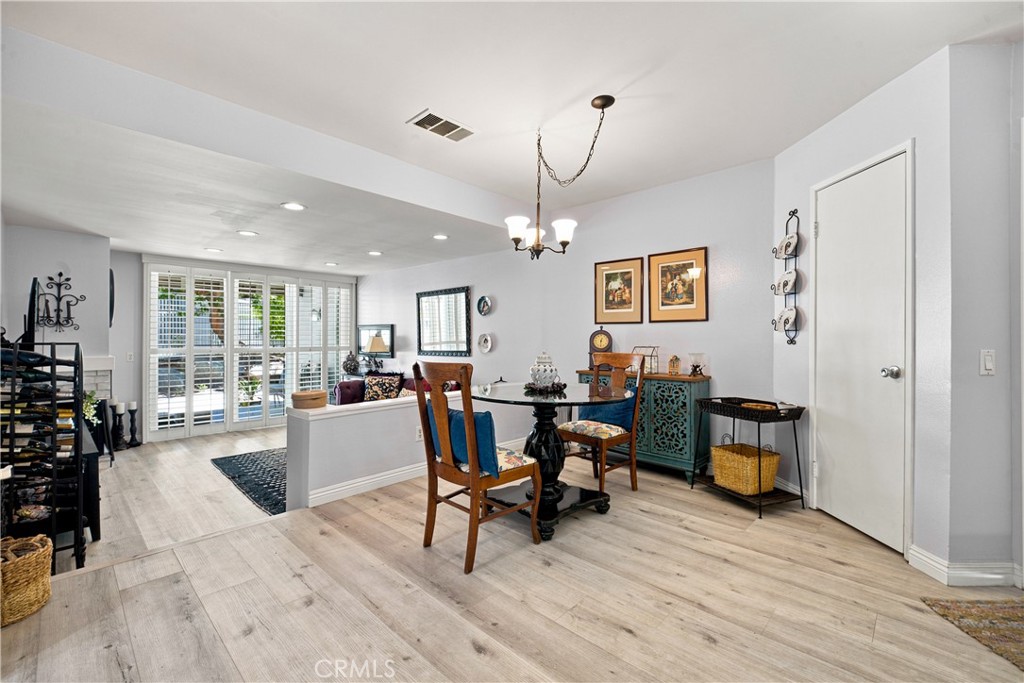 25697 Pine Creek Property Photo 4