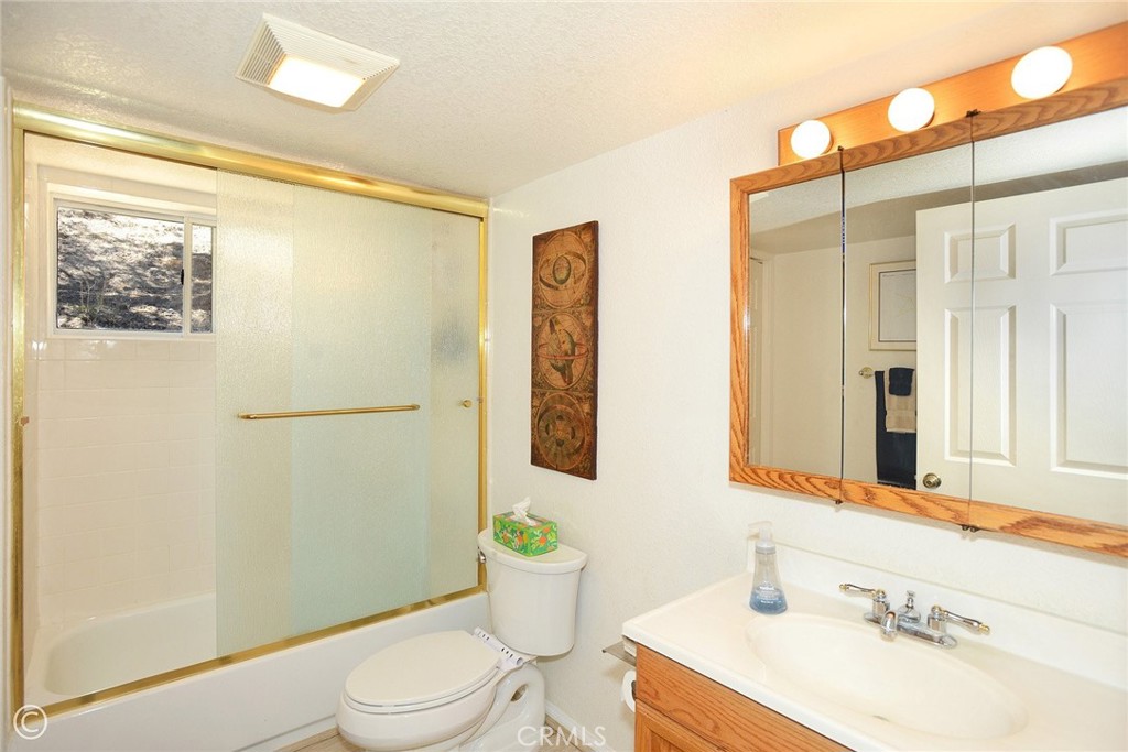 2027 Ivory Lane Property Photo 18