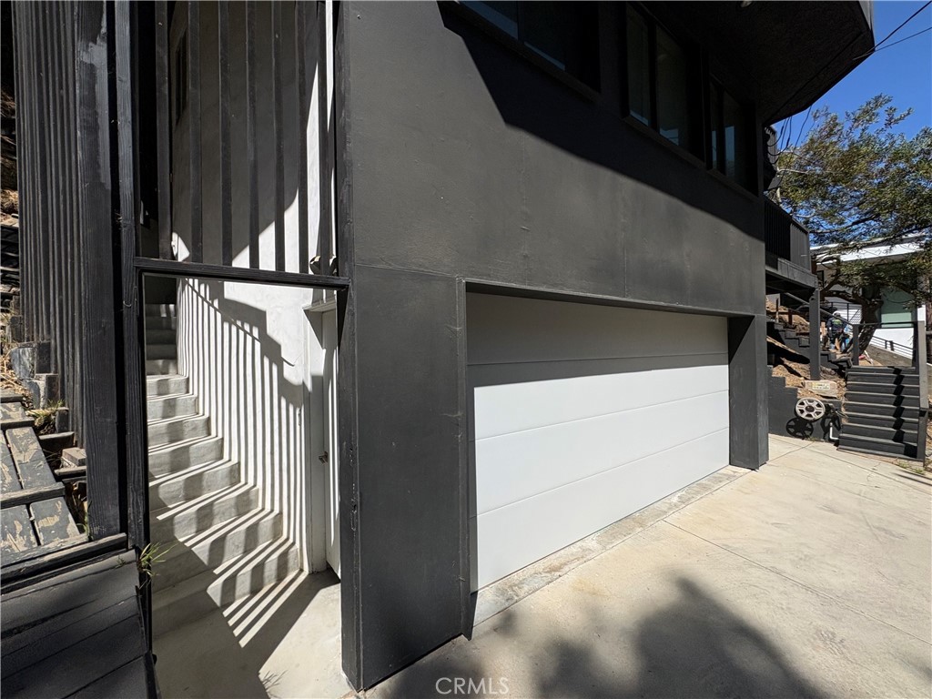 10051 Westwanda Drive Property Photo 32
