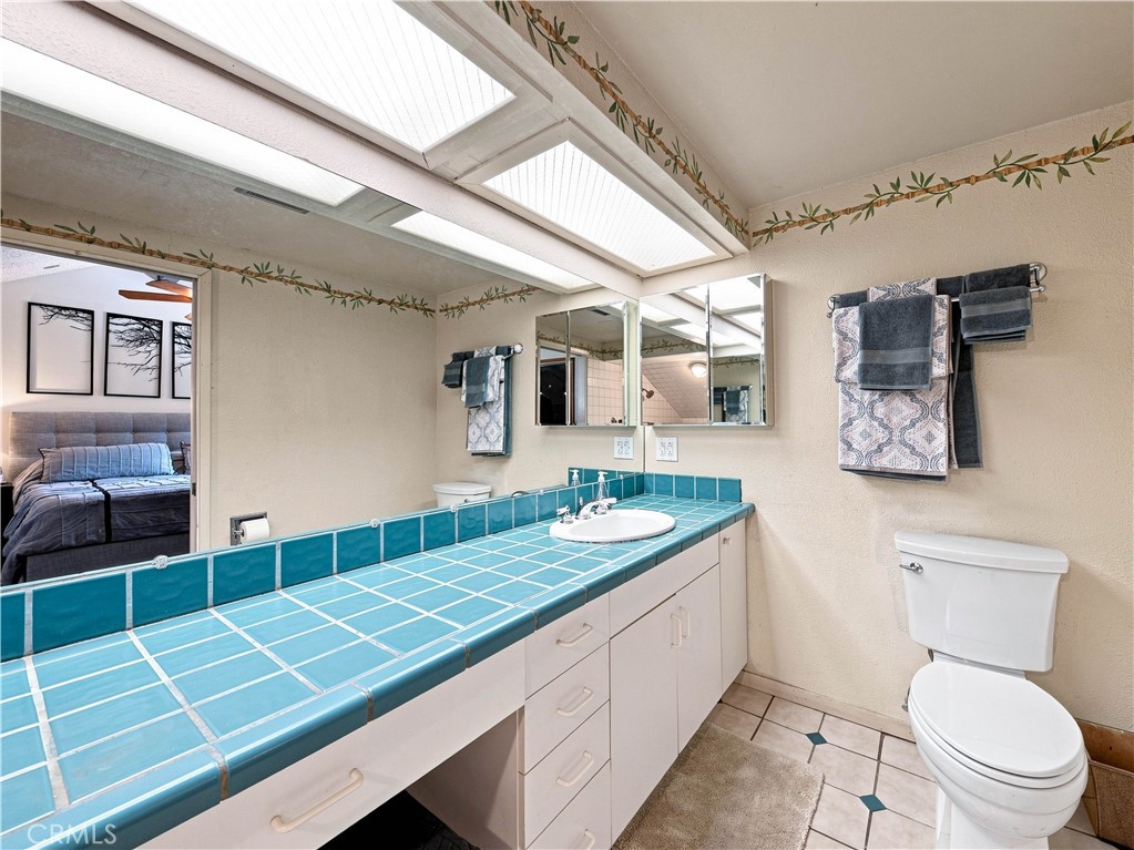 21452 Carol Sue Property Photo 16