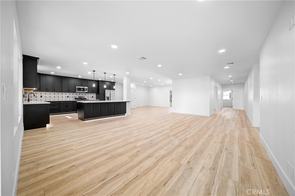 651 N Workman Street Property Photo 15