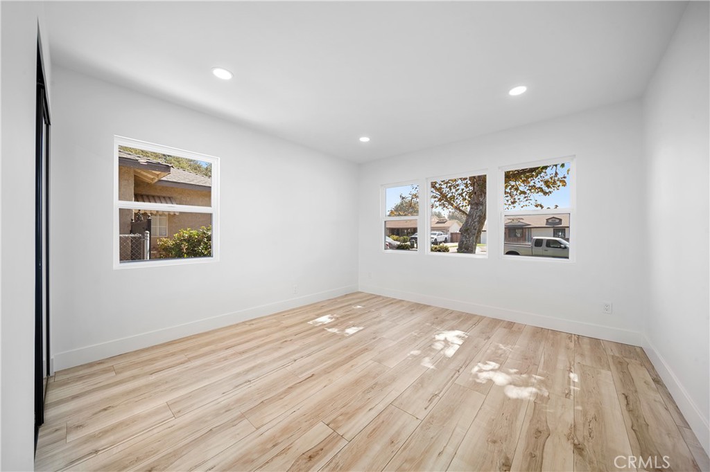 651 N Workman Street Property Photo 16