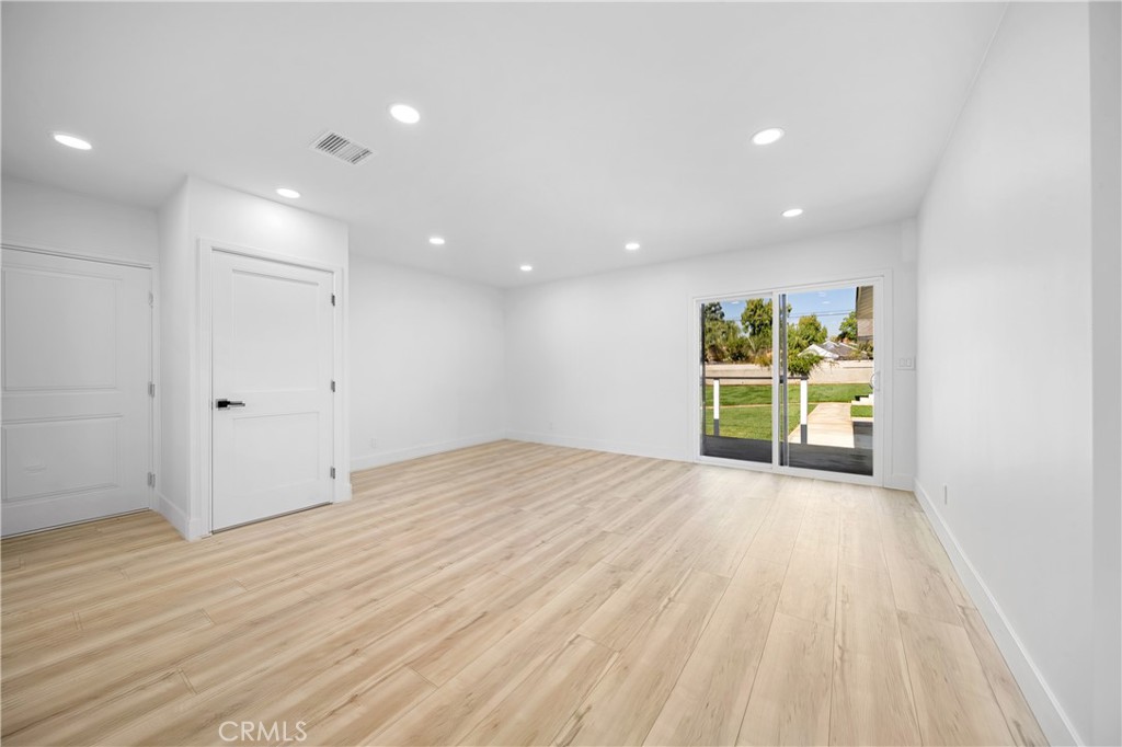 651 N Workman Street Property Photo 19