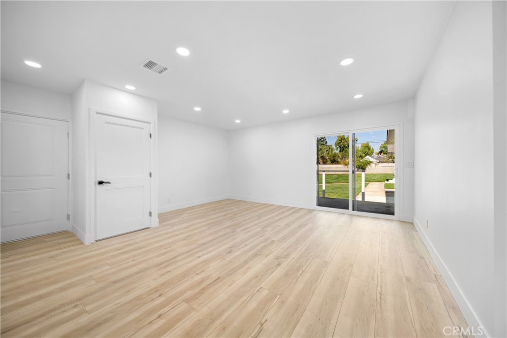 651 N Workman Street Property Photo 20
