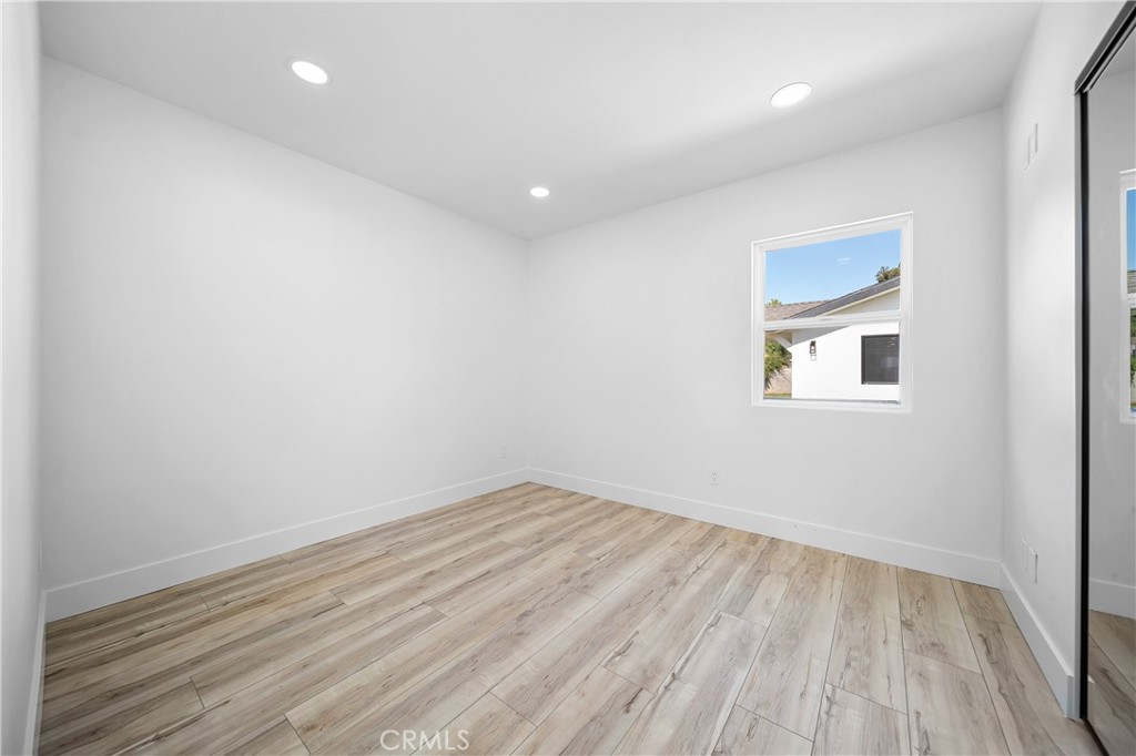 651 N Workman Street Property Photo 25