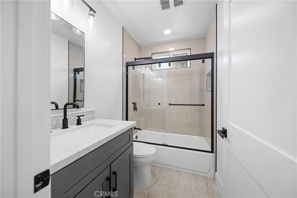 651 N Workman Street Property Photo 26