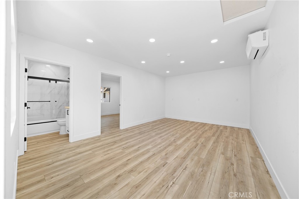 651 N Workman Street Property Photo 29