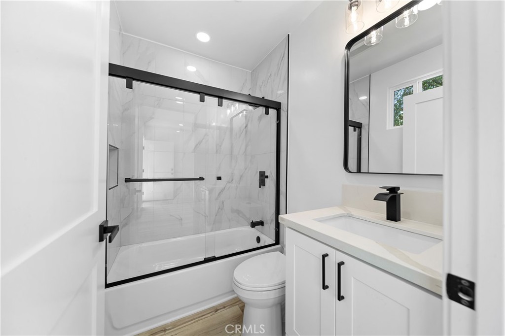 651 N Workman Street Property Photo 31