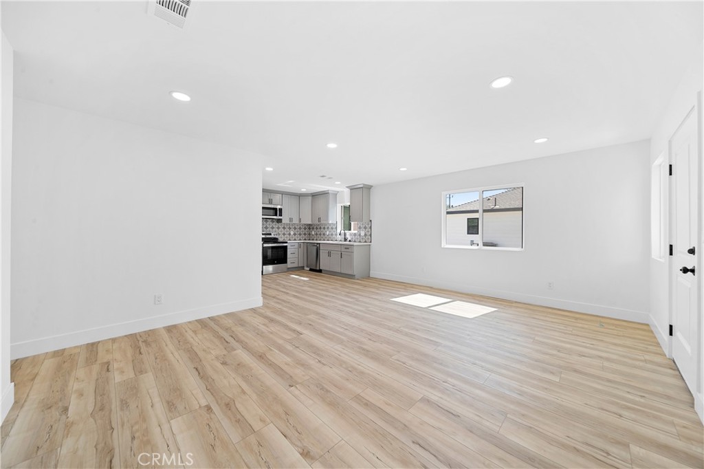 651 N Workman Street Property Photo 36