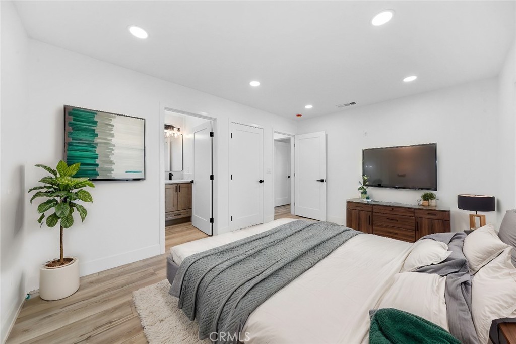 651 N Workman Street Property Photo 43