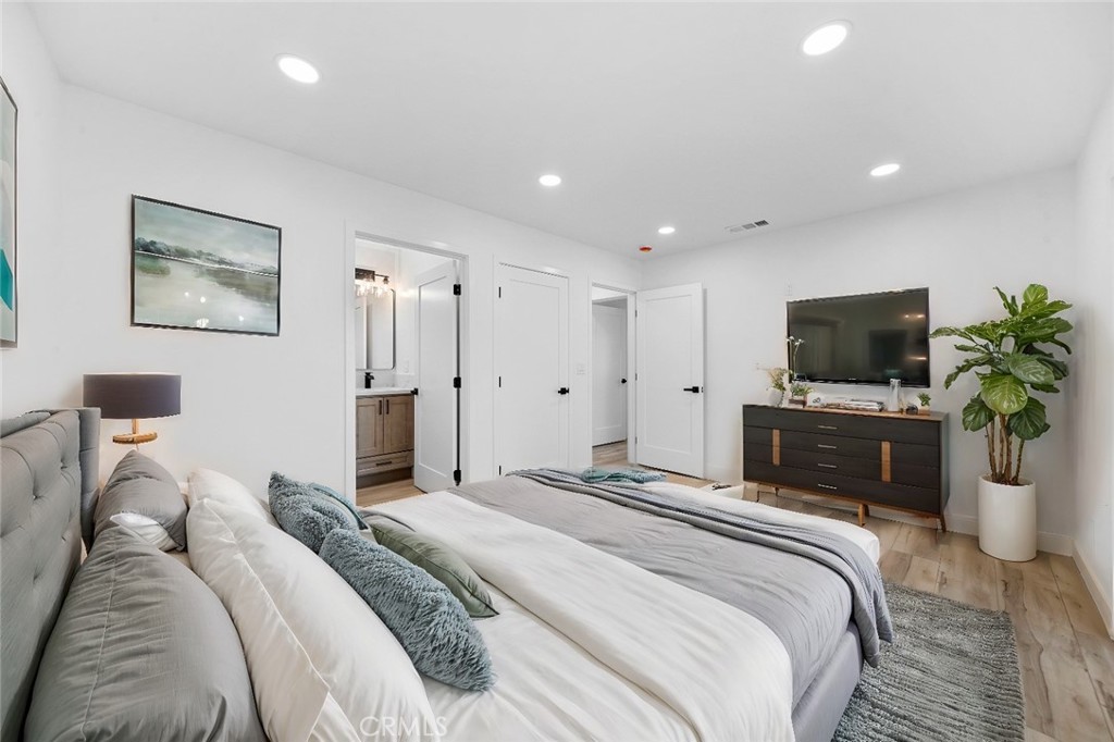 651 N Workman Street Property Photo 44