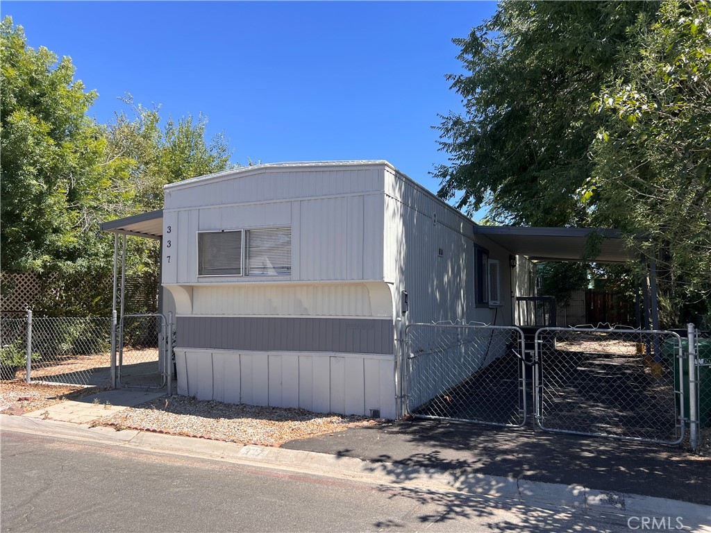 1301 E Avenue I, Spc 337 Property Photo 1