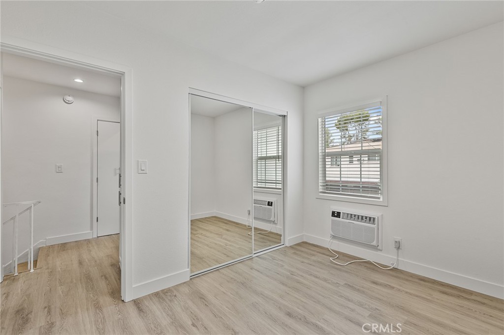 5339 1/2 Bellingham Property Photo 7