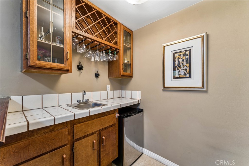 8519 Winnetka Avenue Property Photo 6