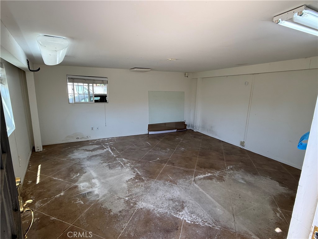 8519 Winnetka Avenue Property Photo 19