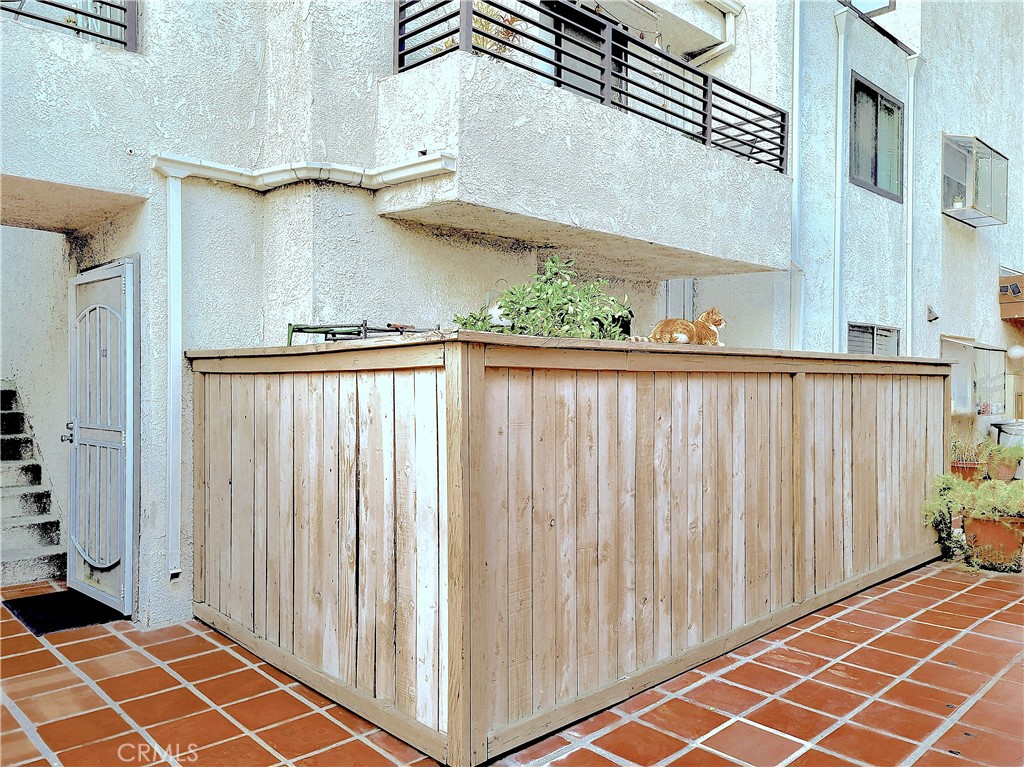 8221 Langdon Ave., #103 Property Photo 7