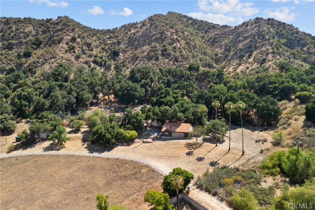 27772 Parker Rd Property Photo 6