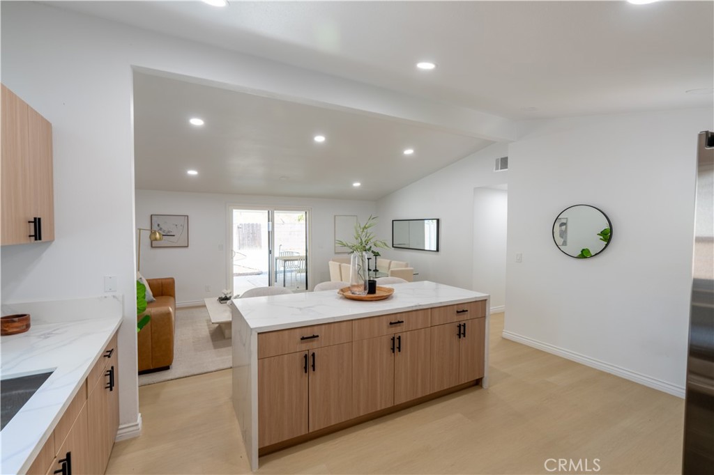 27316 Altamere Avenue Property Photo 7
