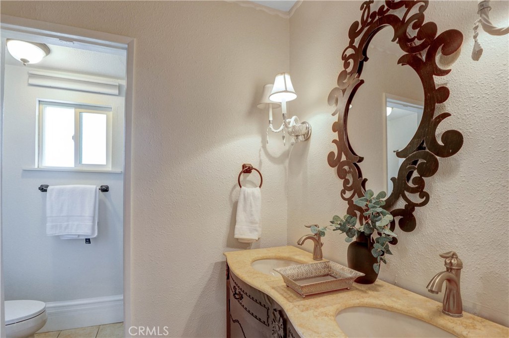 703 Manzanita Property Photo 18