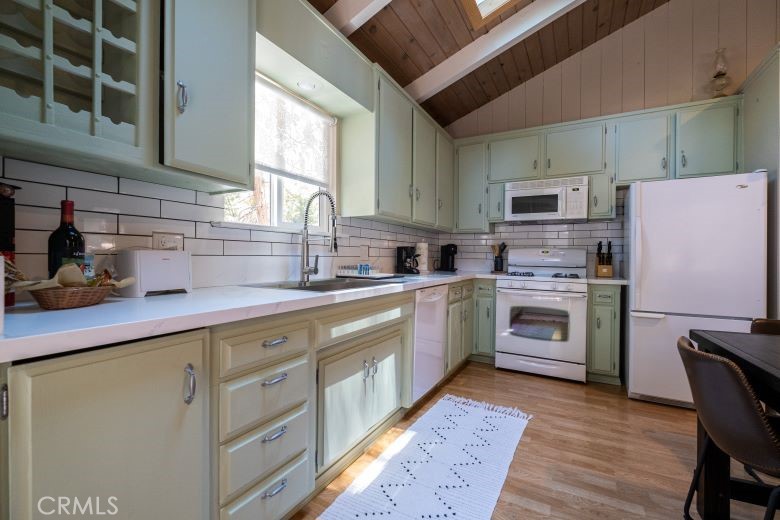 29054 Alder Ter Property Photo 11