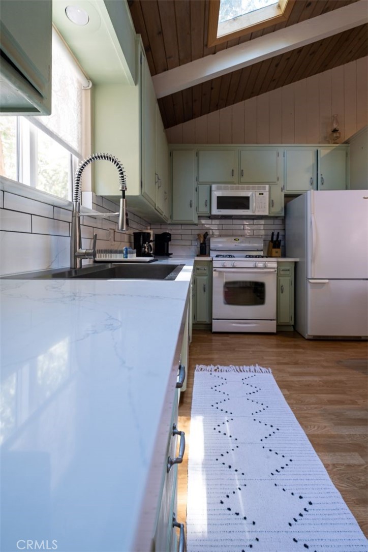 29054 Alder Ter Property Photo 12