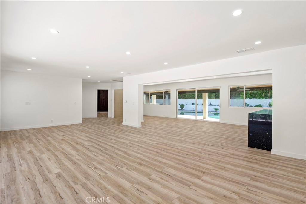 3267 Laurel Canyon Boulevard Property Photo 13