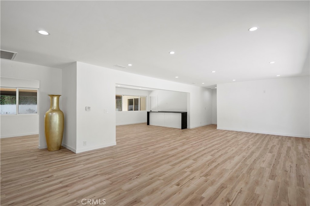 3267 Laurel Canyon Boulevard Property Photo 15