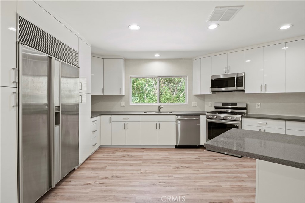3267 Laurel Canyon Boulevard Property Photo 29