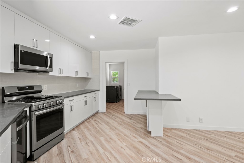 3267 Laurel Canyon Boulevard Property Photo 30