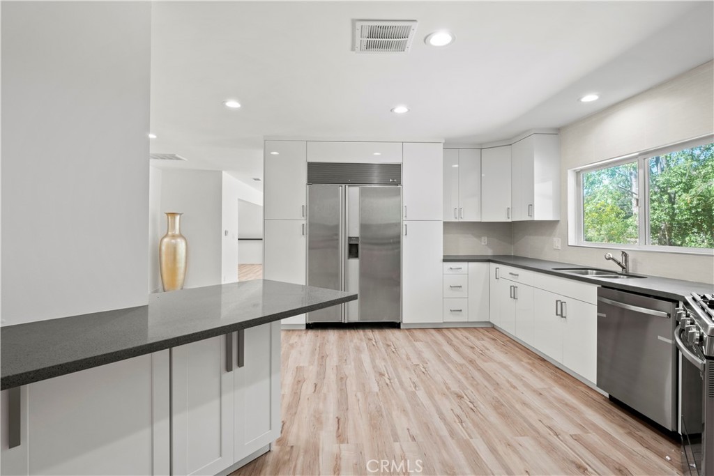 3267 Laurel Canyon Boulevard Property Photo 32