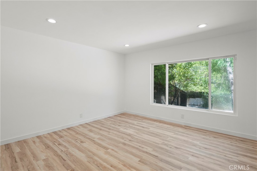 3267 Laurel Canyon Boulevard Property Photo 38