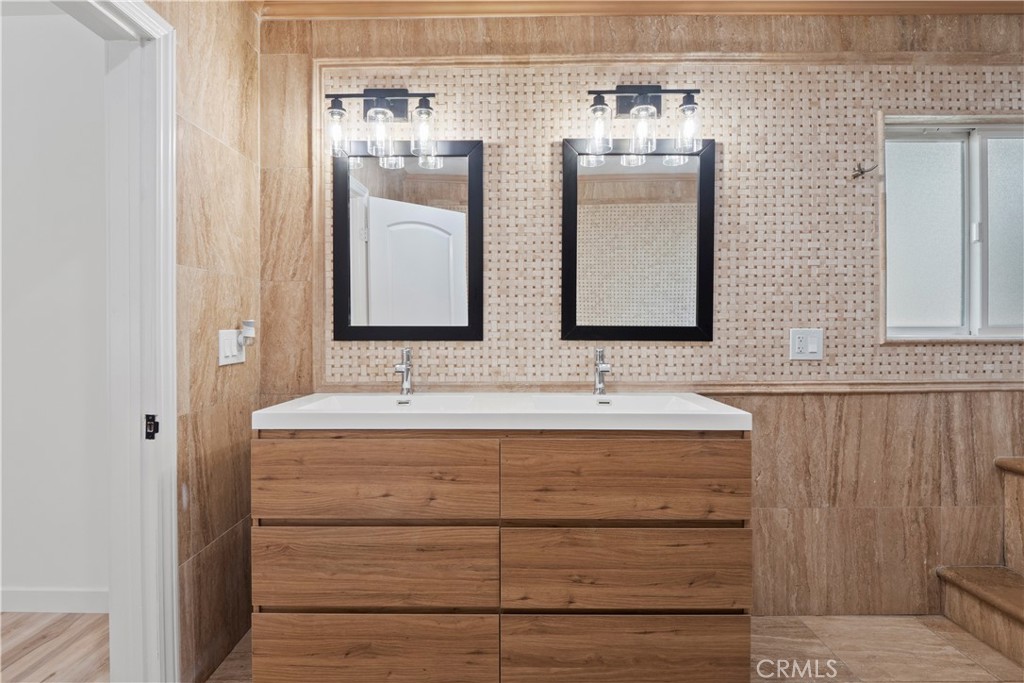 3267 Laurel Canyon Boulevard Property Photo 49
