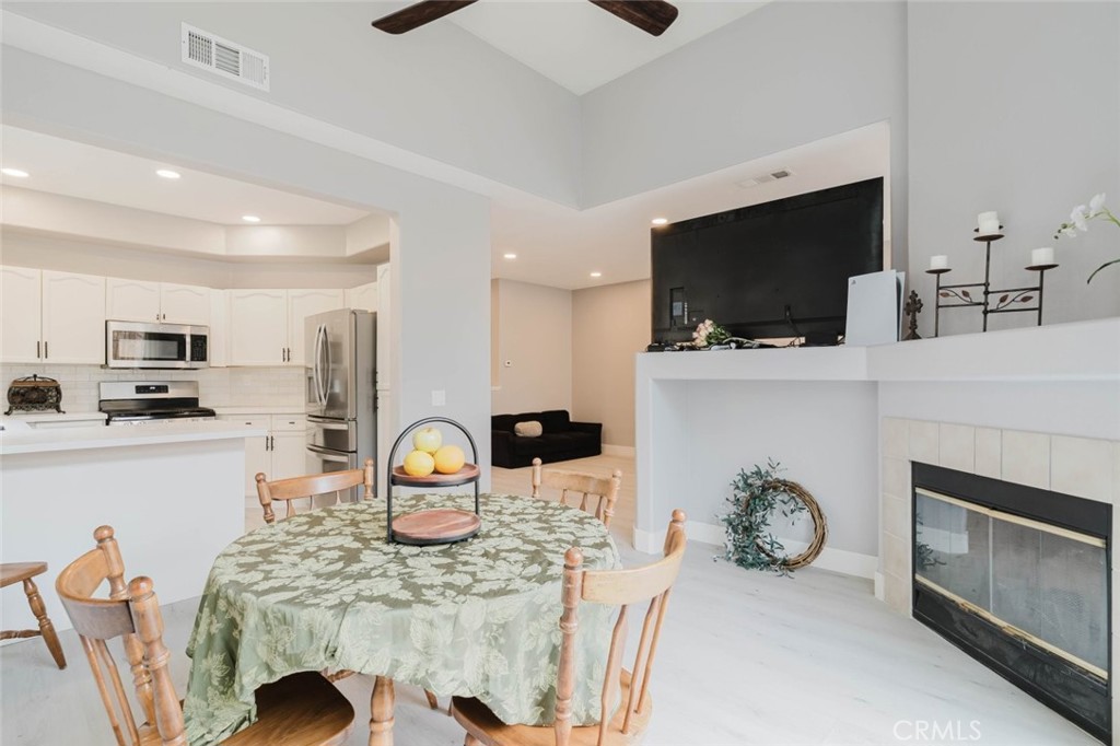 27631 Iris Place Property Photo 10