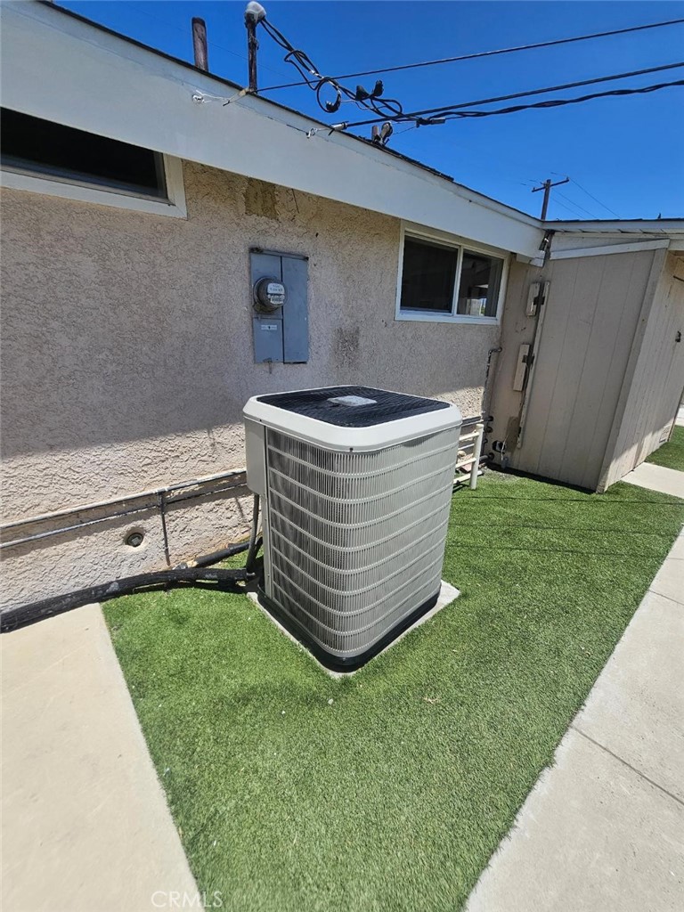13084 Vaughn Property Photo 8