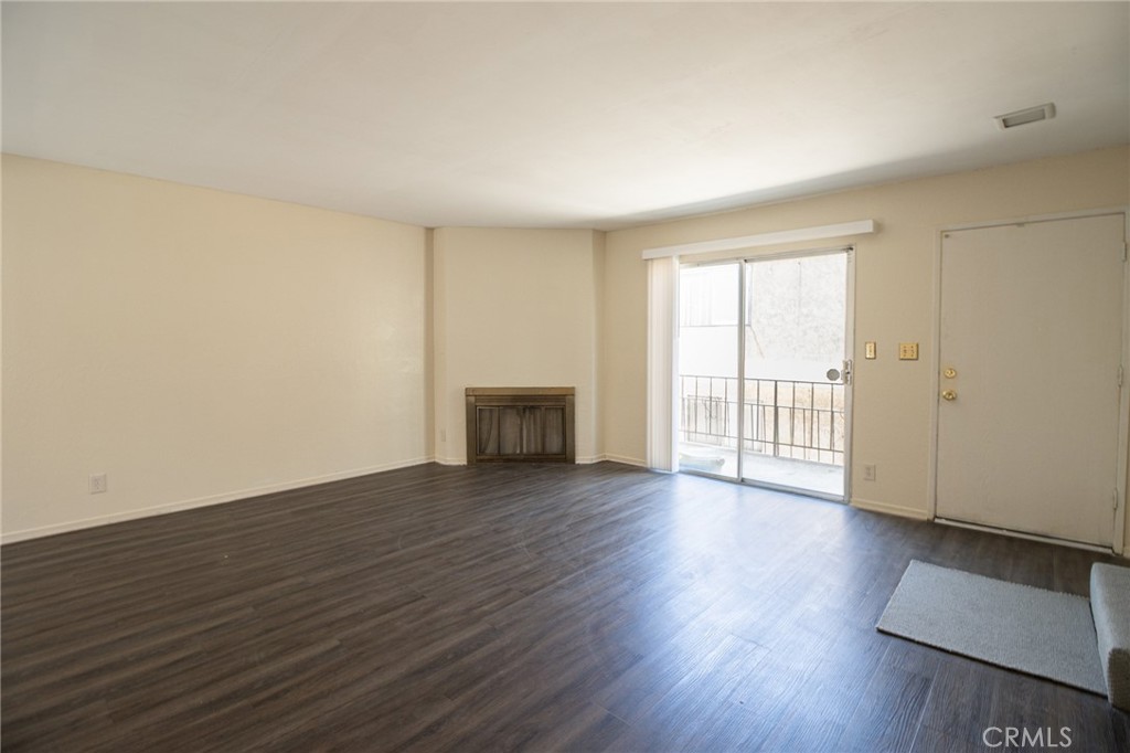 7115 Etiwanda 2 Property Photo 6