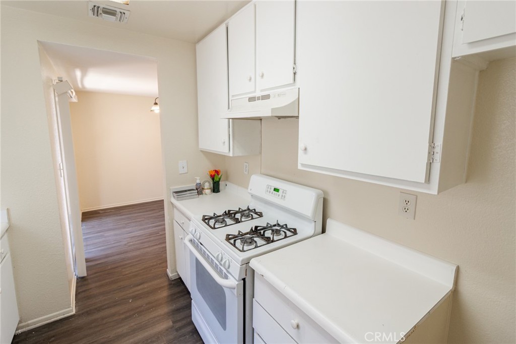 7115 Etiwanda 2 Property Photo 8