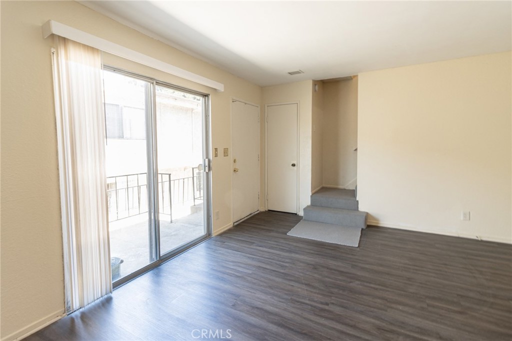 7115 Etiwanda 2 Property Photo 13