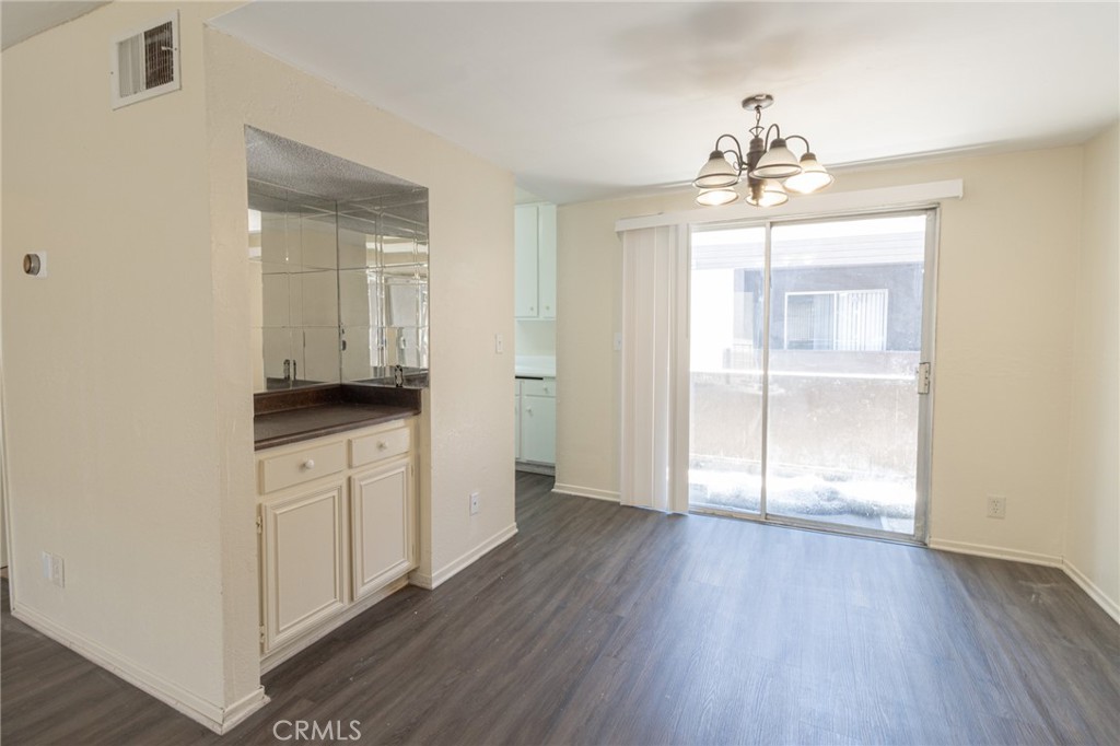 7115 Etiwanda 2 Property Photo 15