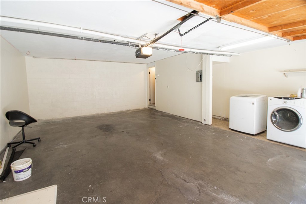 7115 Etiwanda 2 Property Photo 19