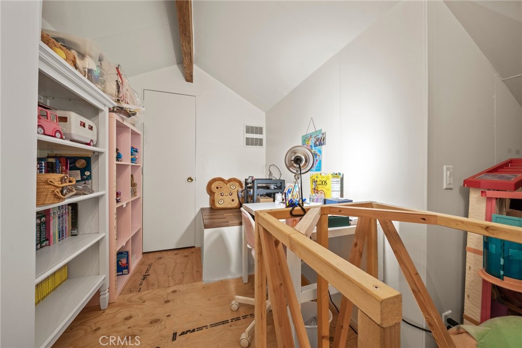 1418 26th 4 Property Photo 17