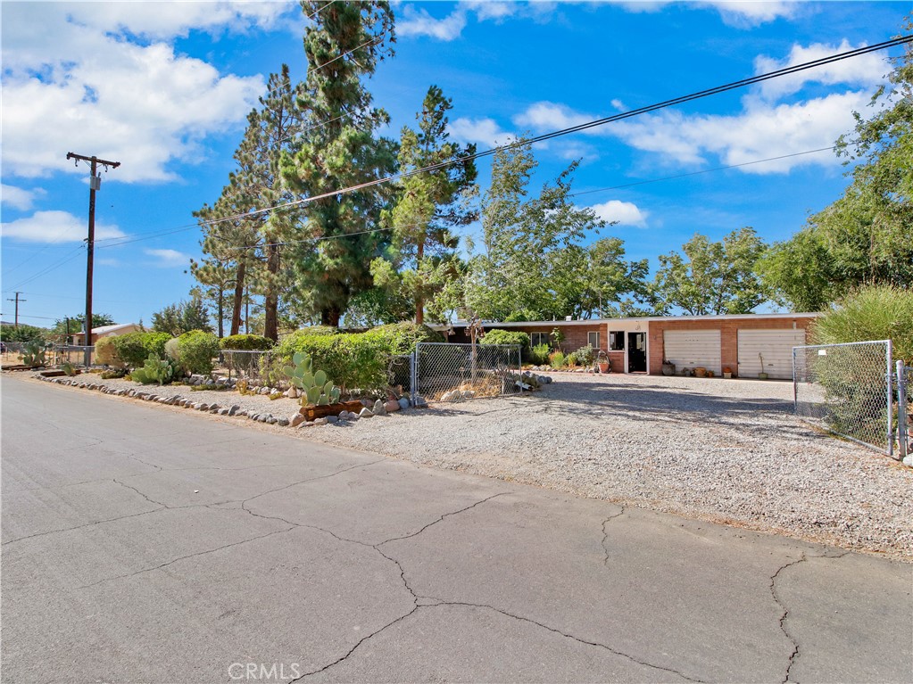 13127 E Avenue W11 Property Photo 2