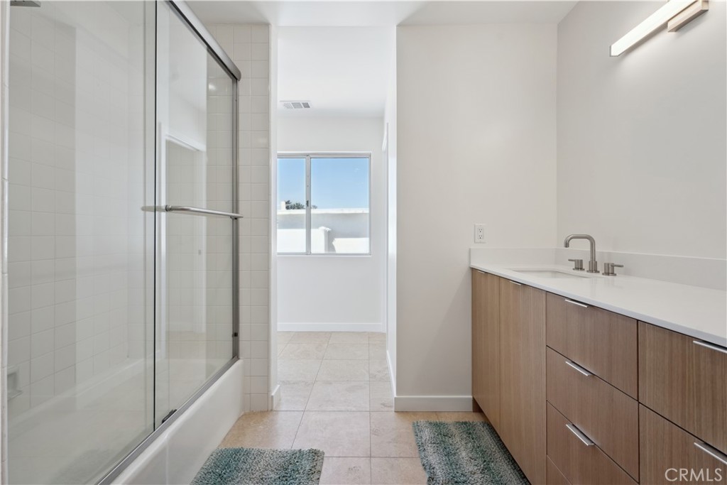 4920 Island View St Property Photo 18