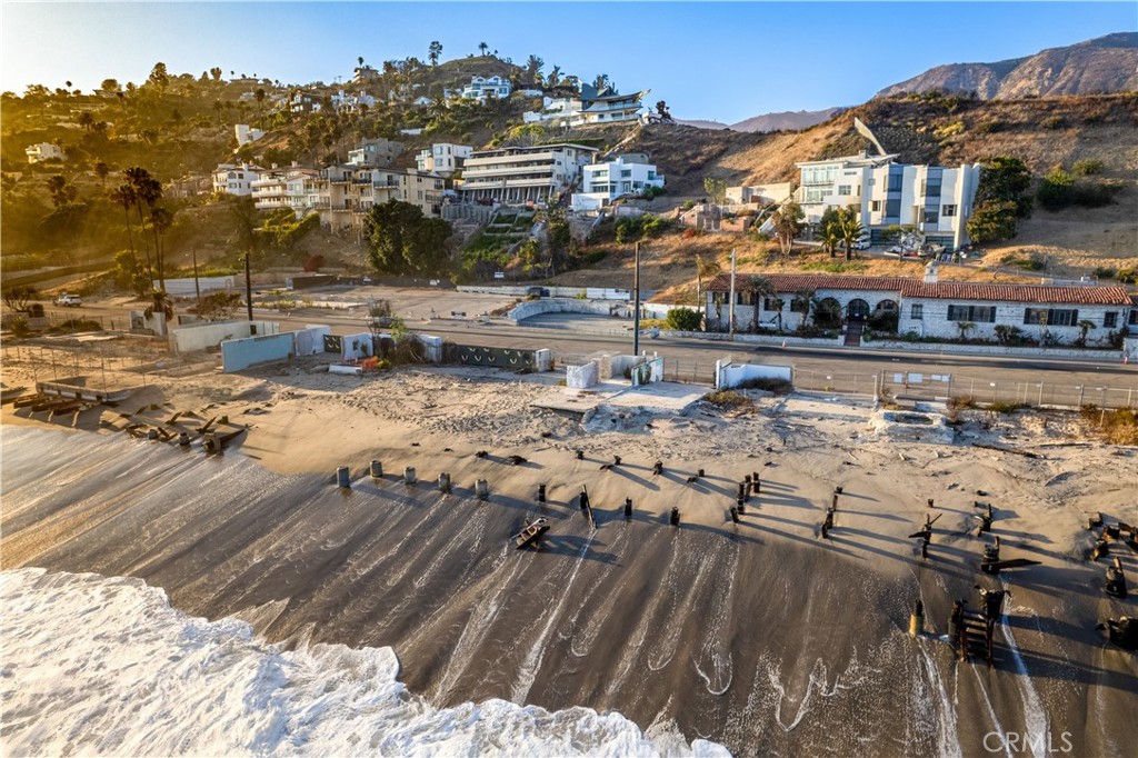 21332 Pacific Coast Highway Property Photo 7