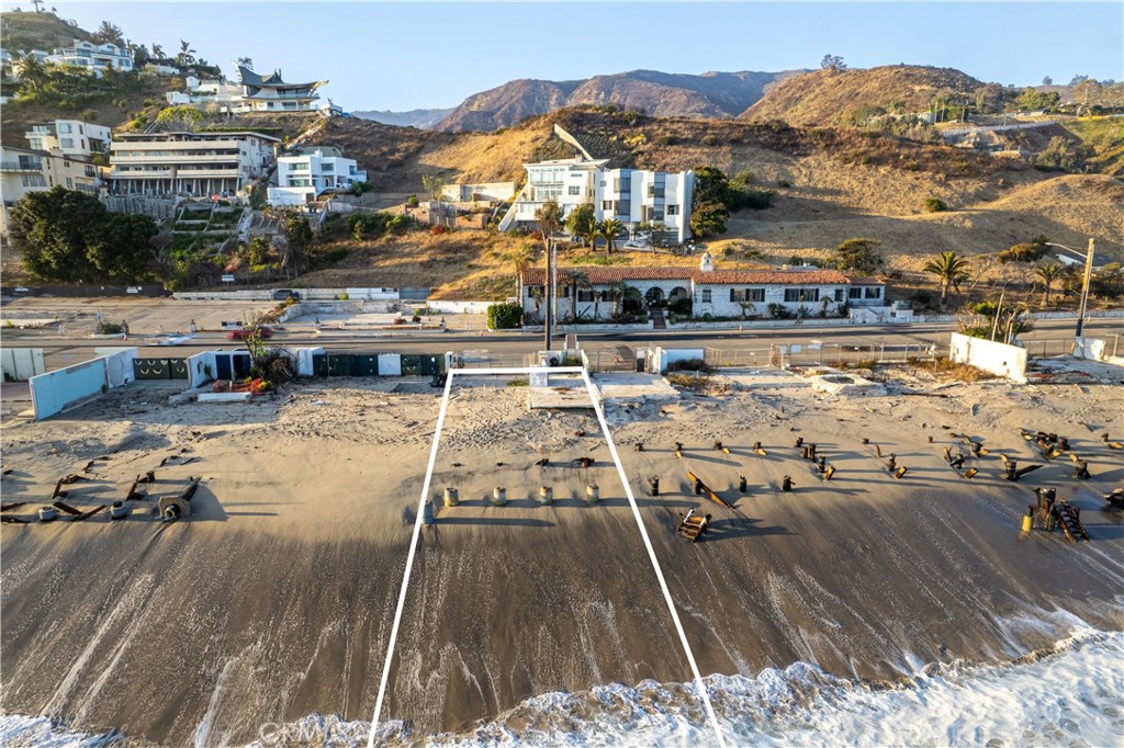 21332 Pacific Coast Highway Property Photo 8