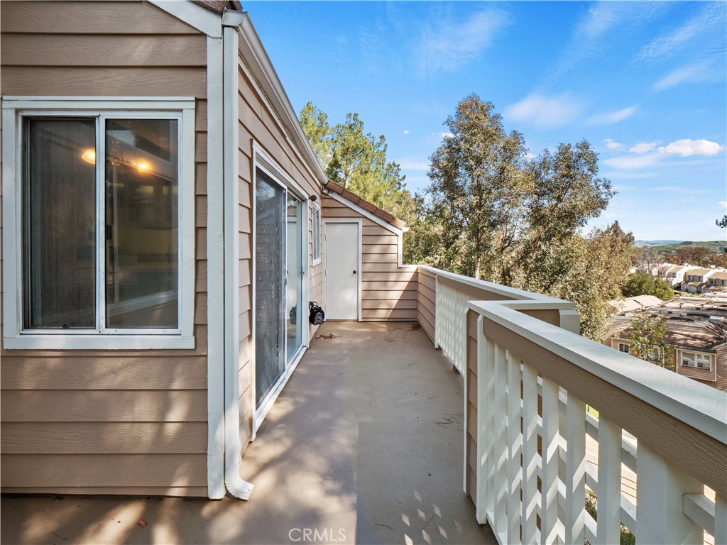 24528 Mcbean Parkway 30 Property Photo 2
