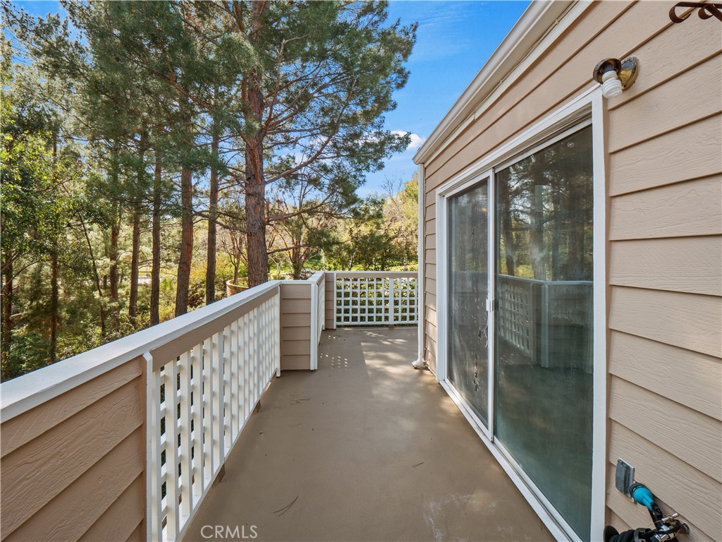 24528 Mcbean Parkway 30 Property Photo 3