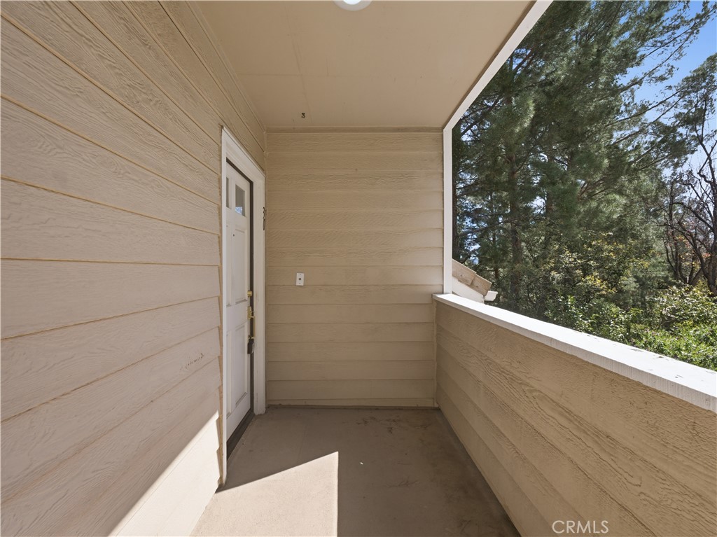 24528 Mcbean Parkway 30 Property Photo 4